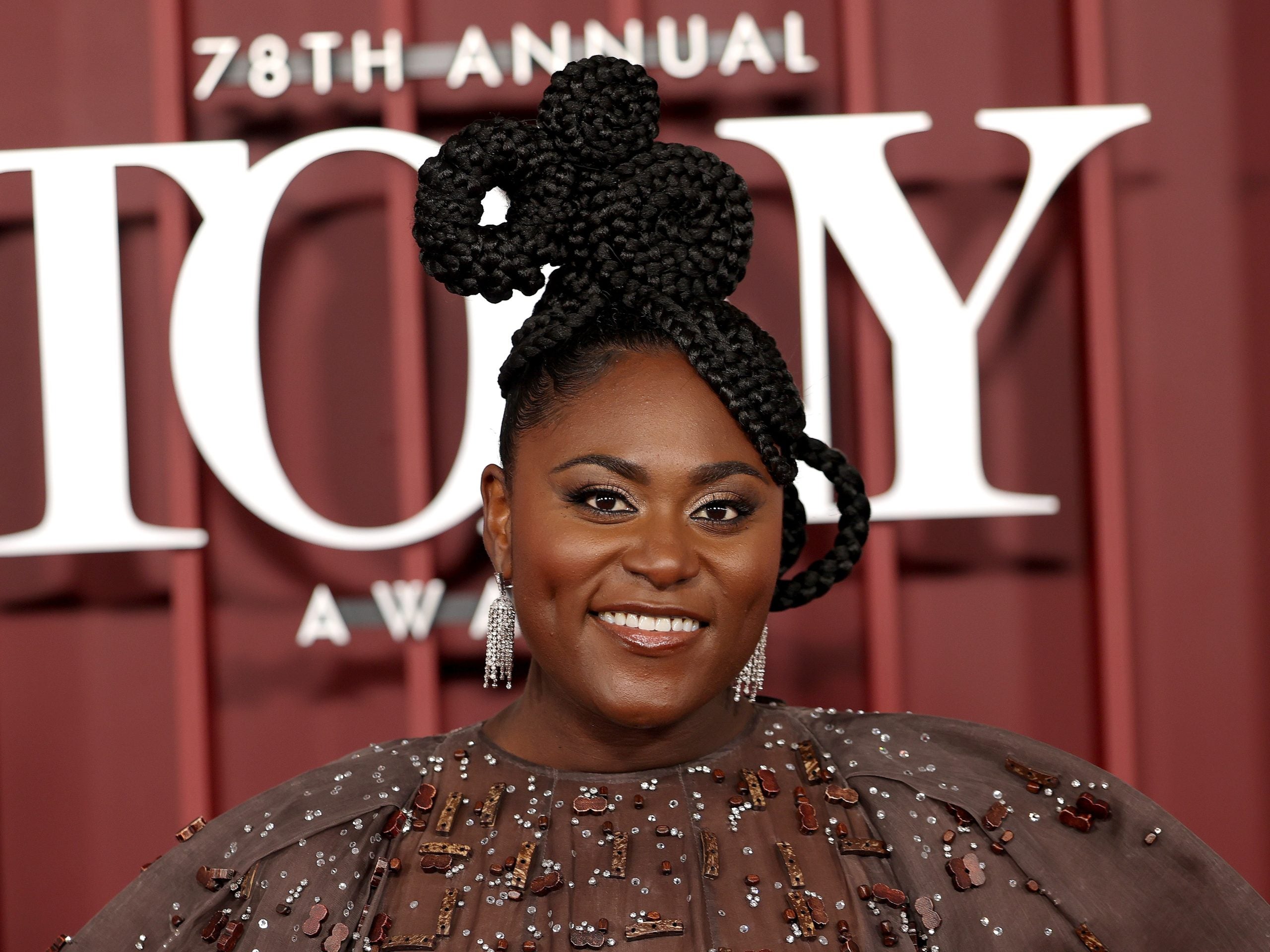 The Best Beauty Moments From The 2025 Tony Awards
